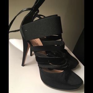 Beautiful, very stylish heels